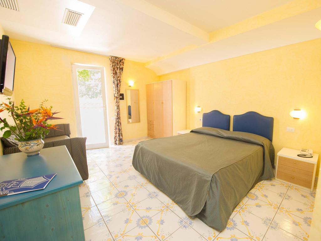 Hotel L'Approdo Casamicciola Terme Buitenkant foto
