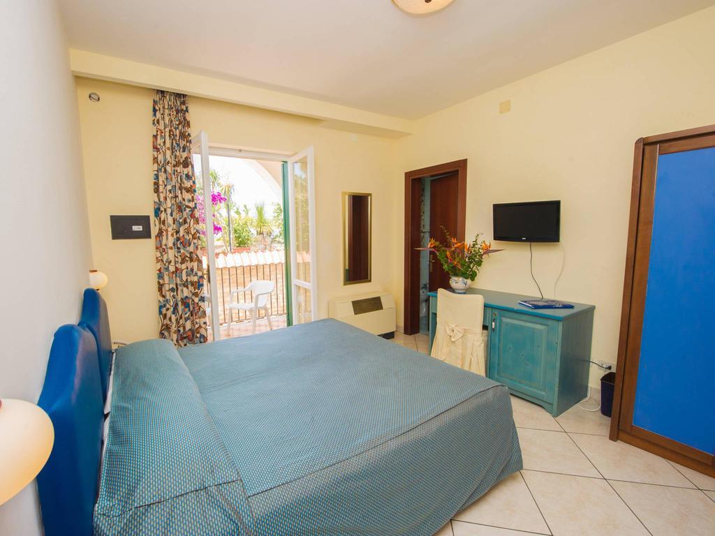 Hotel L'Approdo Casamicciola Terme Buitenkant foto